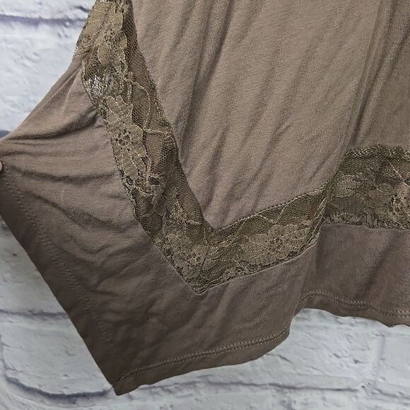 Lane Bryant 14/16 Soft Knit Tee Top Brown Lace Sharkbite Pullover Lightweight - Picture 6 of 10